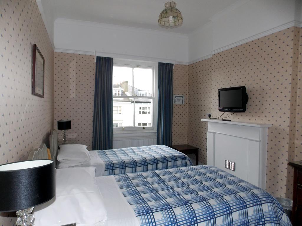 Dillons Hotel London Room photo