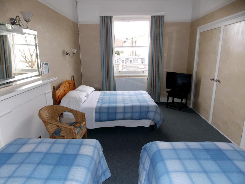 Dillons Hotel London Room photo